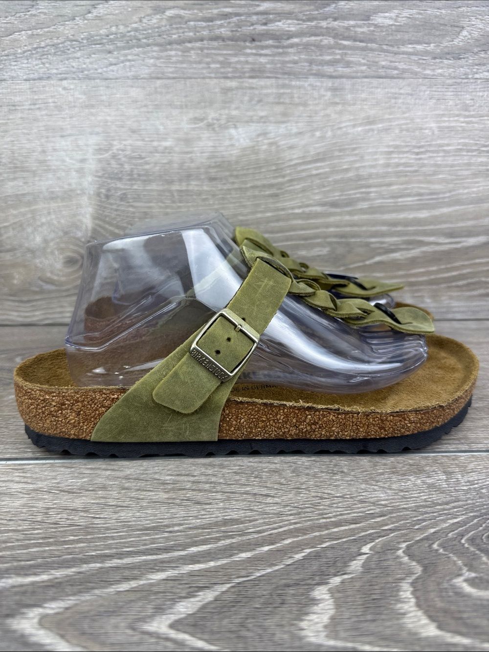 Birkenstock Gizeh Braided Women’s Sz 10/EU 41 Oiled Green Leather T-Strap Sandal